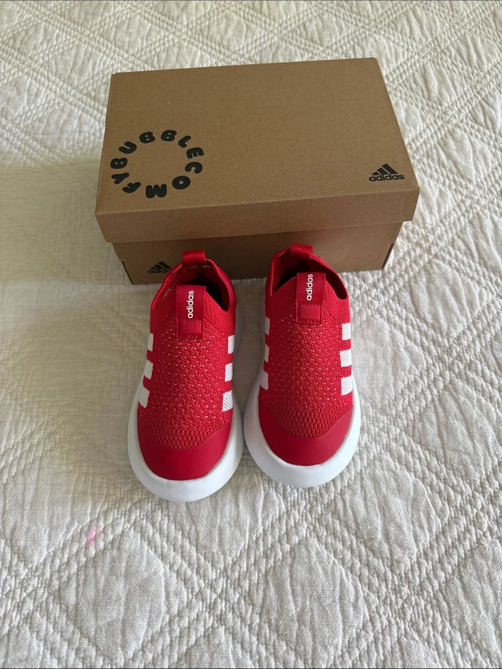 adidas bubble comfy UNISEX Kids Red Slip-On Athletic Shoes 10T